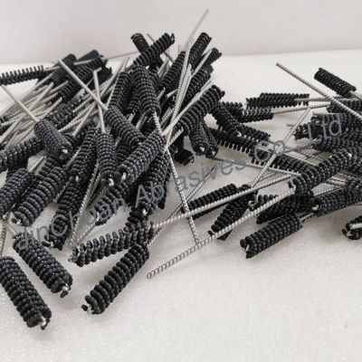 Escovas para polir furos de precisão e usinagem de furos internos instaladas em máquinas-ferramentas CNC